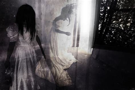 Haunted Mirrors and the Legend of the Mirror Ghost Chime Witch